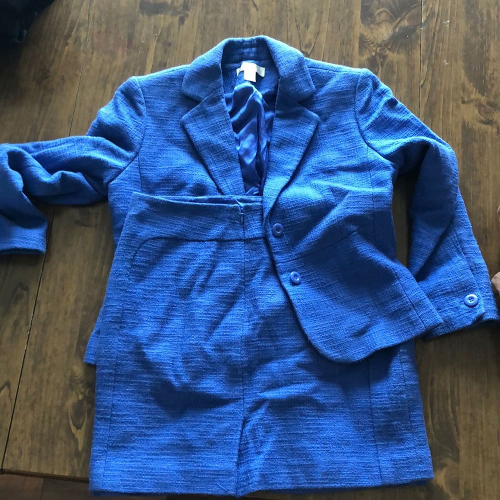 Jacket w/matching skirt